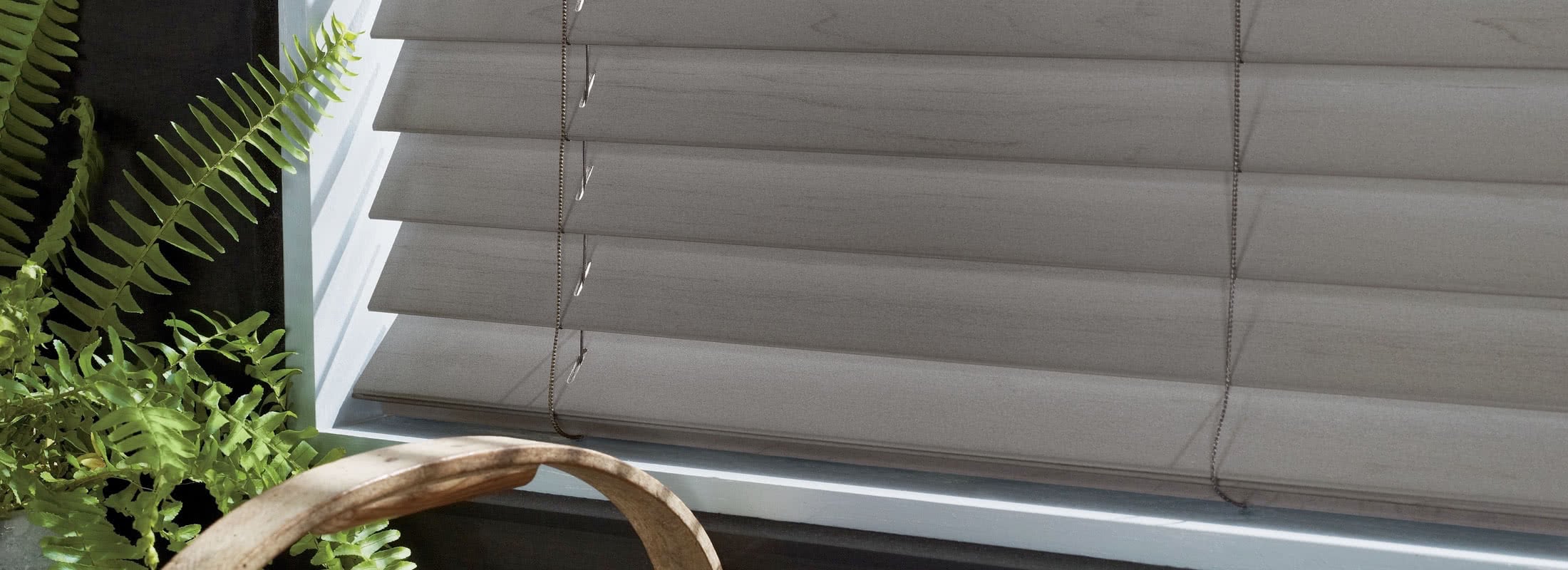 Five Quality Benefits of Installing Window Faux Wooden Blinds - A Useful Discussion