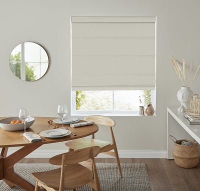 CORINNE CREAM – ROMAN BLIND