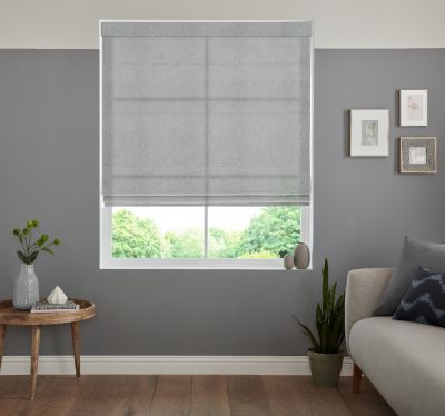 ELODIE SKY – ROMAN BLIND