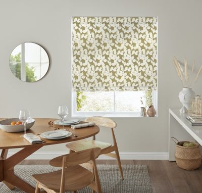 GABRIEL OLIVES – ROMAN BLIND