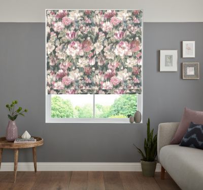 LEONORA BLOSSOM – ROMAN BLIND