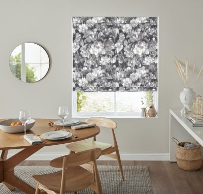 LEONORA ONYX – ROMAN BLIND