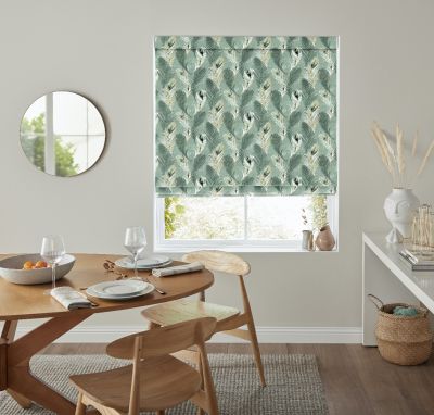 MADELEINE SPA – ROMAN BLIND